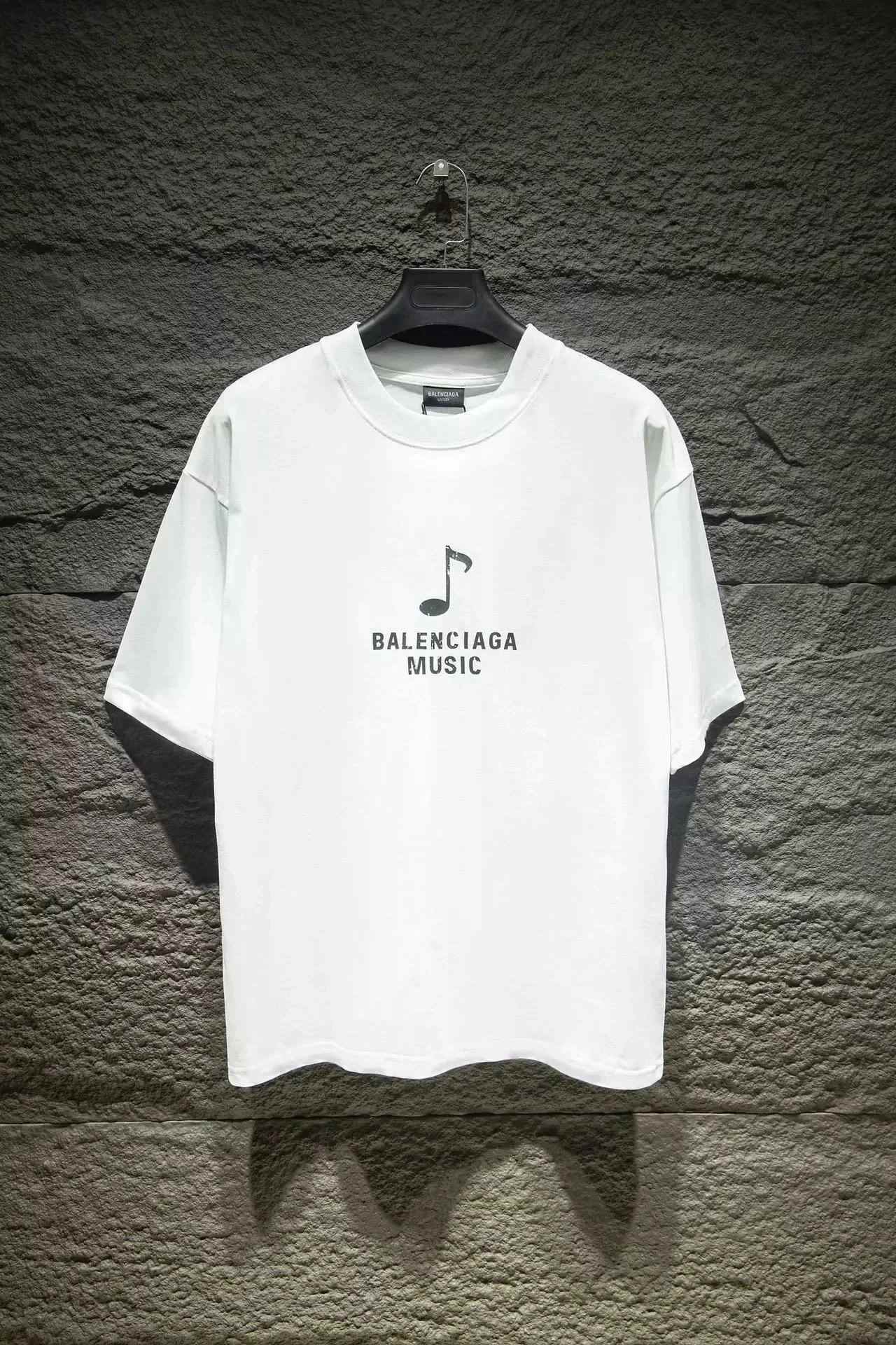 White background note 002